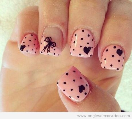 Nail designs with polka dots