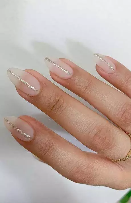 de-beaux-ongles-simples-79_12-6 Simple beautiful nails