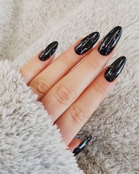dessins-pour-ongles-noirs-16-1 Designs for black nails