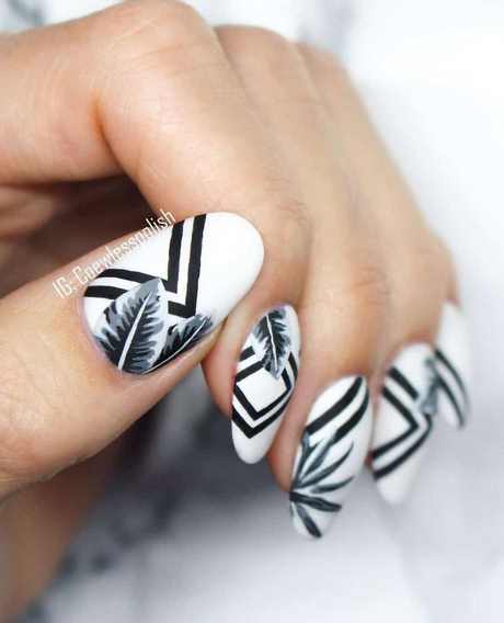 design-des-ongles-noir-et-blanc-63_16 Nail design black and white