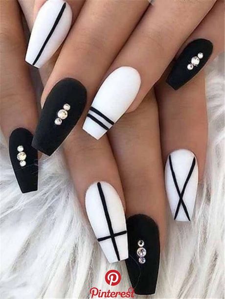 Black and white nail art pictures