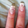 Flower patterns on the nails