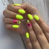 Neon nail art